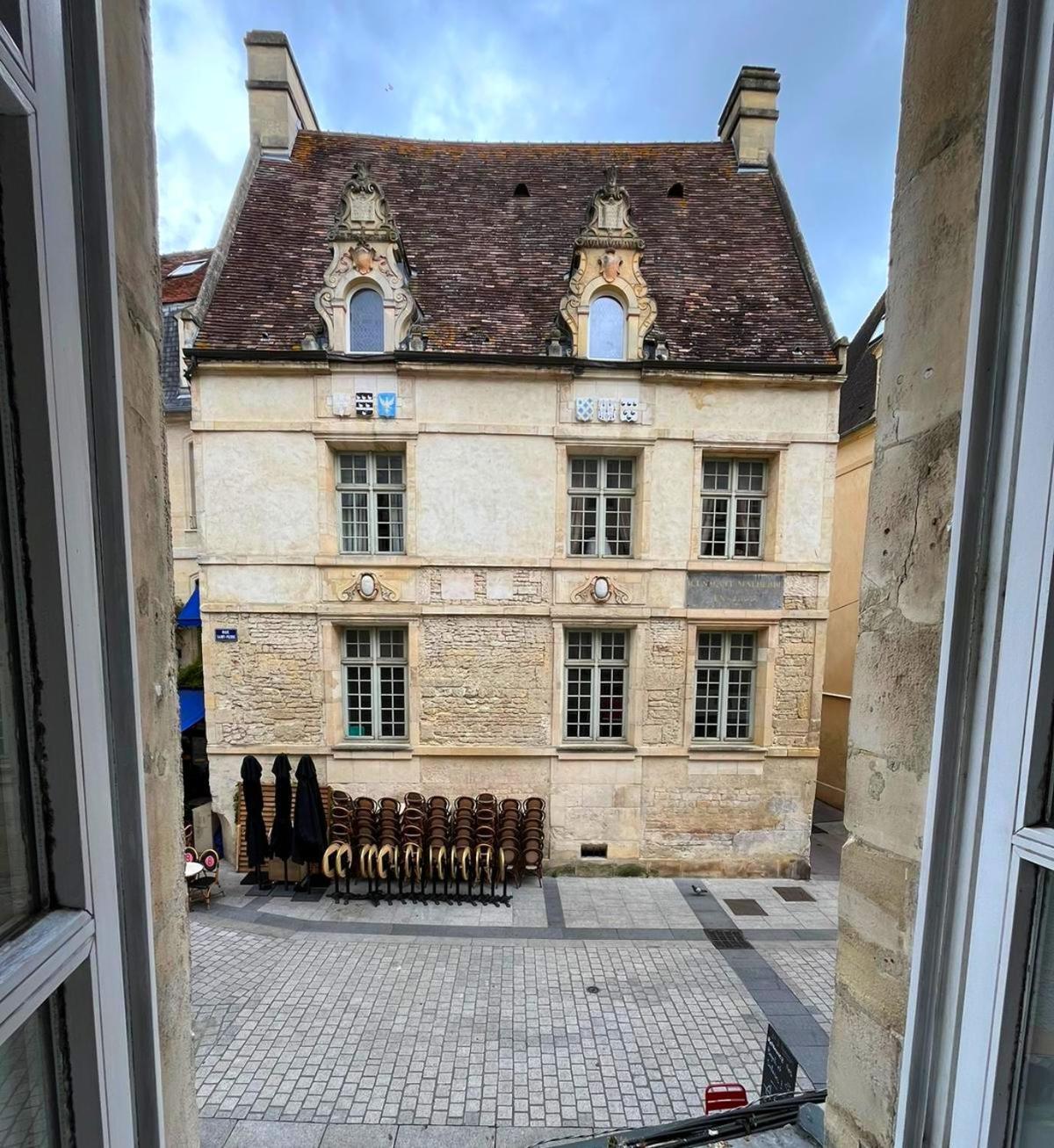 Elegant Studio En Hypercentre Dans Le Quartier Historique Anime Avec Parking Gratuit Кан Екстер'єр фото